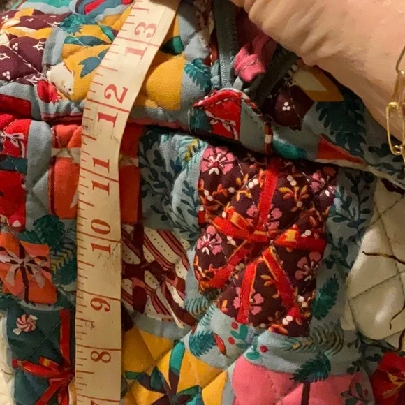 Vera Bradley “Under the Tree” Large Travel Duffel & Hanging Travel Organizer set - Picture 9 of 9